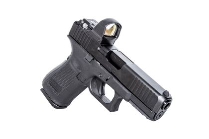 GLOCK G19 Gen 5 Night Vision 9mm Pistol - Compact & Reliable Black