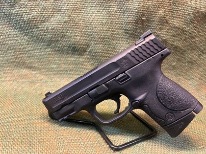 Smith & Wesson M&P40c Gen 1 Compact .40 S&W Pistol - Concealed Carry Expert