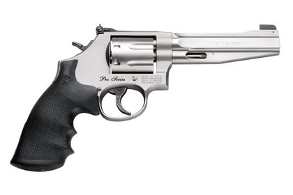 Smith & Wesson 686 Pro .357 Magnum - 7-Round Precision Revolver