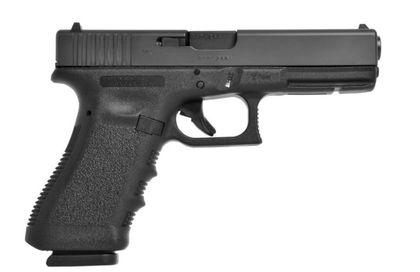 Glock 17 Gen 3: Reliable 9mm Semi-Auto Pistol, 4.5" Barrel, 17rd Capacity