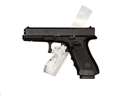 Glock G22 Gen4 .40 S&W Semi-Auto Pistol - Ergonomic LE Trade-In