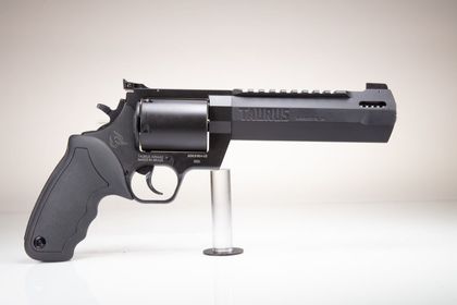 Taurus Raging Hunter Gen 1: .500 Magnum Power Revolver, 6.75" Barrel